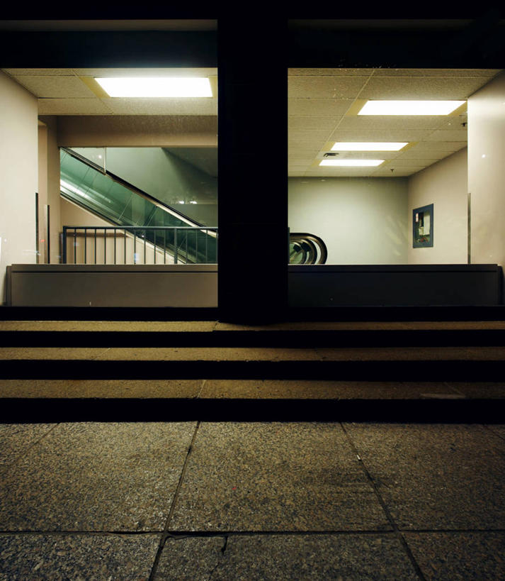 无人,竖图,室外,夜晚,窗户,建筑,加拿大,电动扶梯,台阶,摄影,建造,照亮,彩图