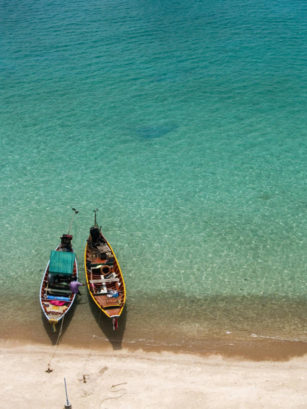 无人,竖图,俯视,室外,白天,海洋,船,泰国,停靠,沙子,自然,运输,摄影,宁静,停泊,苏梅岛,海滩,彩图,高角度拍摄,传统文化