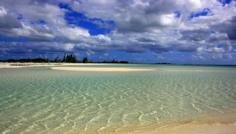 无人,横图,室外,白天,旅游,度假,海洋,美景,波纹,透明,岛,地平线,景观,水平线,云,娱乐,风景,自然,沙洲,享受,休闲,景色,放松,摄影,自然风光,彩图,巴哈马群岛,卡特岛