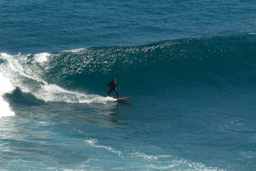 冲浪,一个人,横图,俯视,航拍,室外,白天,运动,海浪,海洋,水,波浪,摄影,鸟瞰,彩图,高角度拍摄