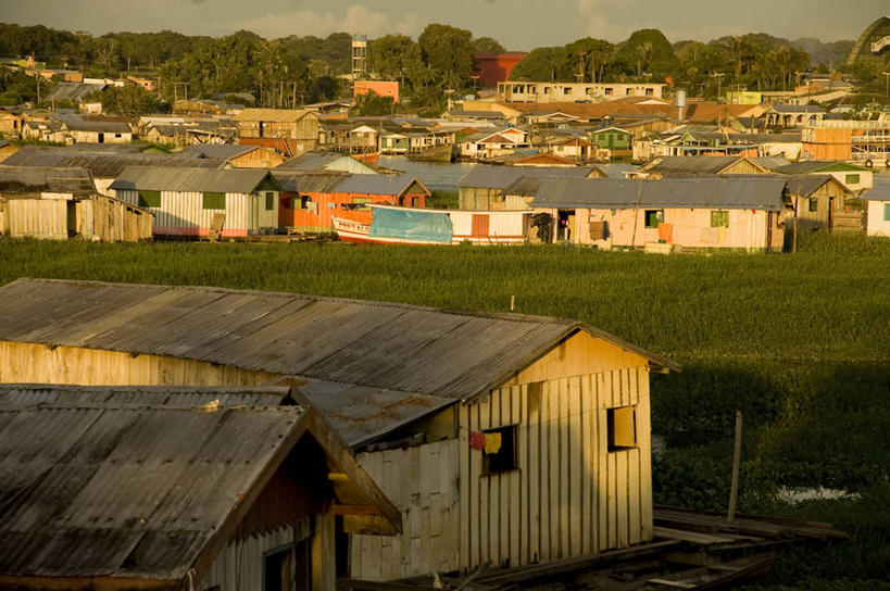 无人,横图,室外,白天,窗户,建筑,房屋,屋顶,城镇,草,树,摄影,彩图,旅行,发展中国家