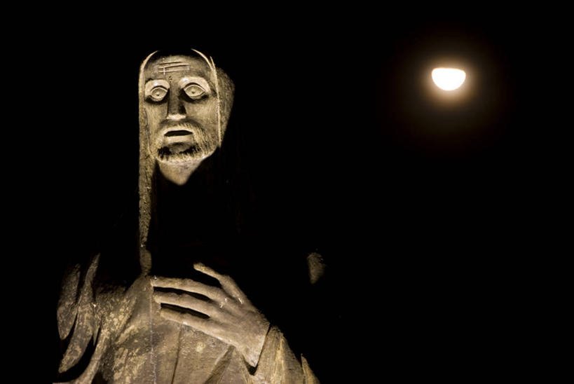 无人,横图,室外,特写,夜晚,雕塑,巴西,标志,雕像,符号,月亮,月光,首都,标识,天空,南美,摄影,宗教,南美洲,拉丁美洲,美洲,巴西联邦共和国,首府,亚美利加洲,南亚美利加洲,联邦区,性别符号,巴西利亚,灵性,巴西里亚,彩图,男性符号,传统文化