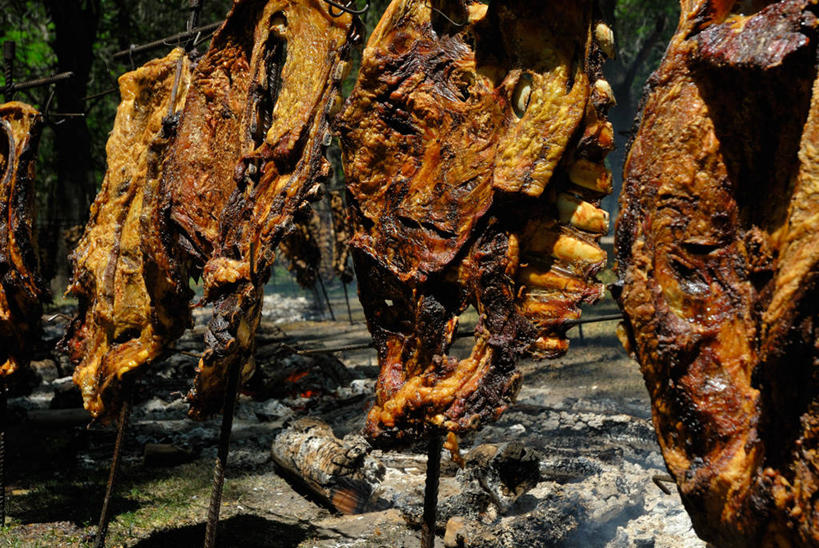 无人,横图,室外,白天,烧烤,一排,吊挂,悬挂,整齐,肉,生食,食品,挂,饮食,排列,摄影,队列,清新,白肉,健康食物,布宜诺斯艾利斯,彩图