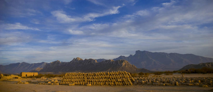 点心,无人,横图,全景,室外,白天,旅游,度假,美景,沙漠,山,墨西哥,堆叠,砖,地形,景观,云,食品,甜点,甜品,娱乐,废墟,食物,糕点,排列,黄色,天空,自然,甜食,享受,休闲,景色,放松,摄影,修理,宁静,环境,北美,北美洲,修复,自然风光,美洲,沙特阿拉伯,北亚美利加洲,亚美利加洲,墨西哥合众国,仙人掌王国,新莱昂州,彩图,旅行