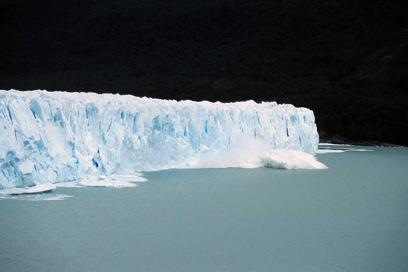 无人,横图,室外,白天,冰山,水,全球变暖,阿根廷,环保,溅,冰,地形,破坏,自然,南美,寒冷,摄影,能源,环境,回收,资源,冰河,利用,低碳,循环,持续,巴塔哥尼亚,莫雷诺冰川