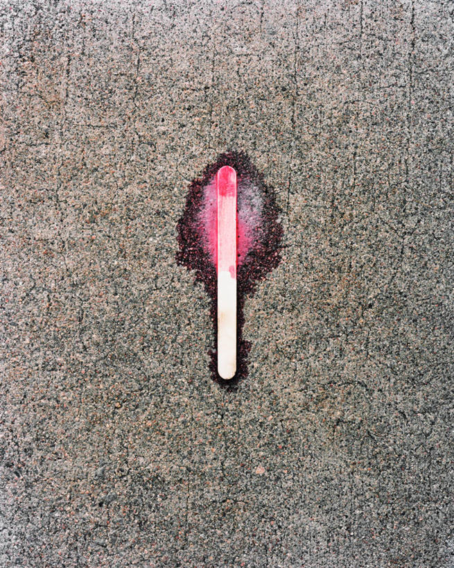 无人,竖图,室外,特写,白天,美国,湿,融化,人行道,混凝土,食品,一个,甜食,摄影,单个,冰棒,彩图