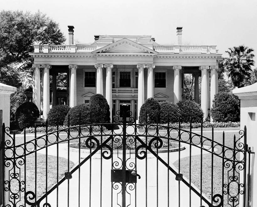 无人,横图,黑白,室外,白天,建筑,美国,柱子,大门,小路,古典,历史,国会大厦,树,地标建筑,摄影,园林,北美,政府大楼,北美洲,美洲,政治,美国文化,佛罗里达,佛罗里达州,佛州,阳光州,北亚美利加洲,亚美利加洲,塔拉哈西,美利坚合众国,花园路