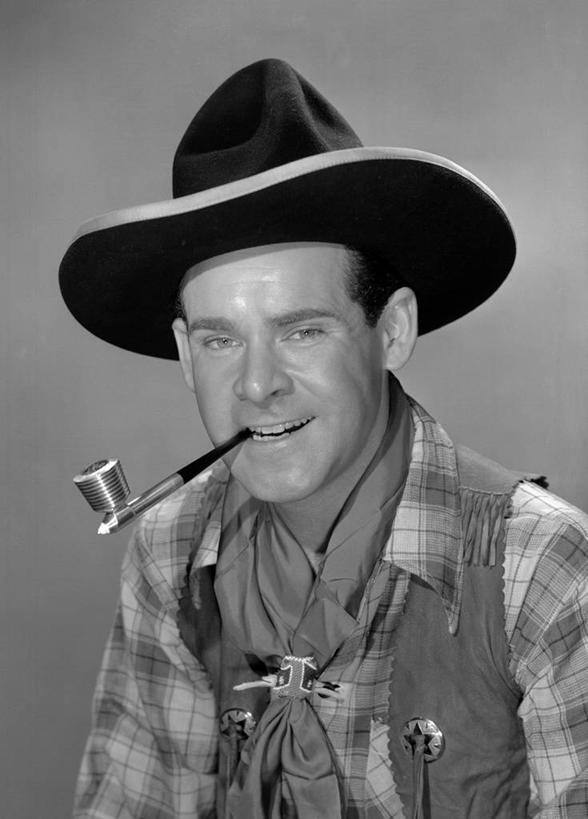 西方人,成年人,中年人,脸,头,脸颊,一个人,吸烟,竖图,黑白,正面,欧洲,欧洲人,仅一个男性,仅一个人,仅一个中年男性,头巾,头饰,肩膀,发饰,牛仔帽,摄影,马甲,肖像,男人,男性,中年男性,白种人,头部,脸部,脸蛋,面部,影棚拍摄