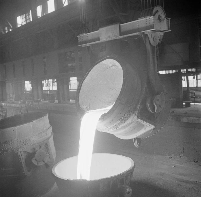 无人,工厂,横图,黑白,室外,夜晚,建筑业,建筑,美国,倒,发光,钢铁,蒸汽,热,容器,摄影,照亮,熔化,危险