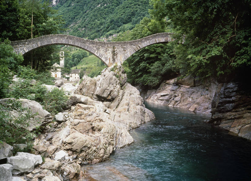 无人,横图,室外,白天,旅游,度假,河流,美景,森林,瑞士,景观,联系,娱乐,拱桥,风景,自然,享受,休闲,景色,放松,摄影,宁静,自然风光,提契诺州,岩石,彩图