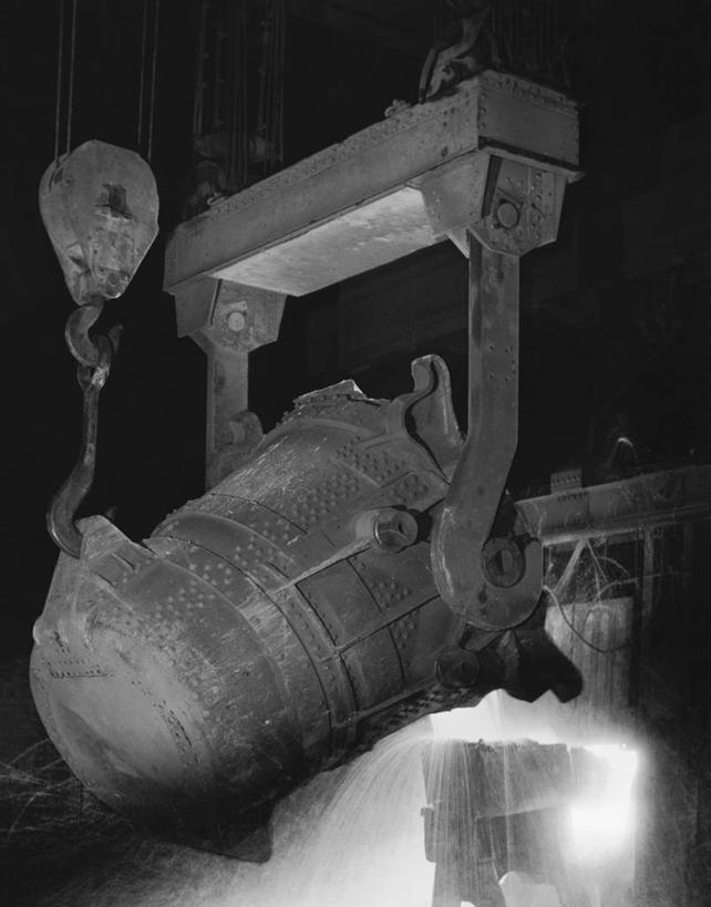 无人,工厂,竖图,黑白,室内,倒,吊挂,悬挂,钢铁,铁,金属,烤炉,热,挂,工业,摄影,制造,熔化,钢厂,工业机械