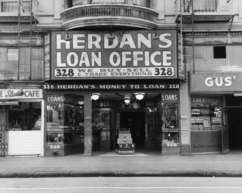 无人,商店,横图,黑白,室外,白天,商务,城市,建筑,牌子,数字,文字,招牌,办公大楼,摄影,电灯,英文字母,照亮,大写字母,典当商,店标