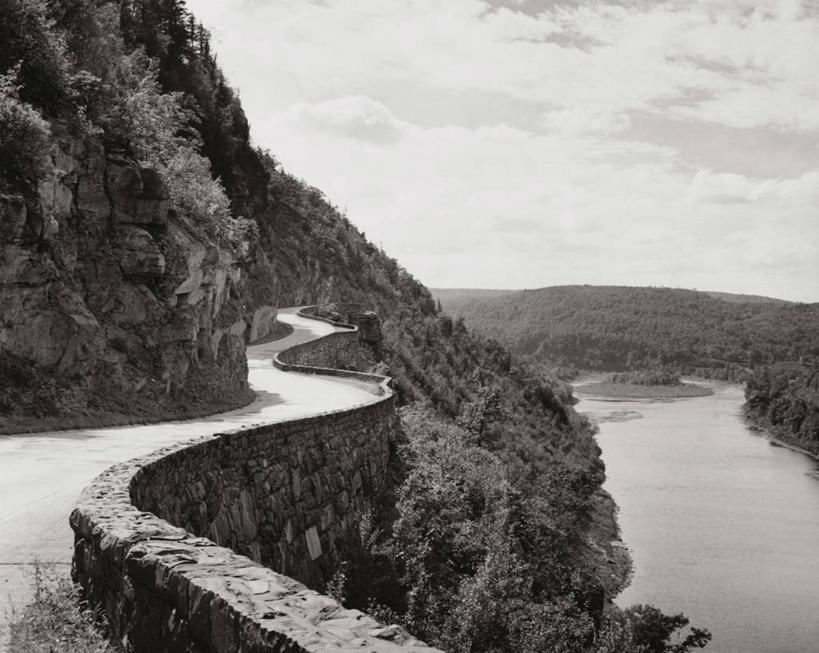 无人,码头,横图,俯视,室外,白天,河流,美景,森林,山,水,路,美国,弯曲,墙,地平线,景观,高处,北,树,风景,自然,景色,角度,摄影,北美,自然风光,纽约州,特拉华,特拉华河,危险,彩图,高角度拍摄