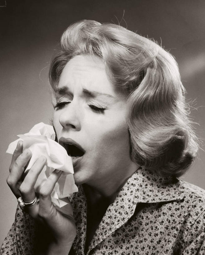 西方人,成年人,脸,头,眼睛,嘴,脸颊,手,肩,关节,头发,一个人,竖图,室内,特写,欧洲,欧洲人,瞳孔,仅一个年轻女性,仅一个女性,仅一个人,手帕,休闲装,肩膀,戒指,打开,张嘴,生病,人体,眼部,摄影,感冒,开启,问题,张大嘴巴,过敏,年轻女性,女人,女性,白种人,年轻人,头部,口,口腔,脸部,脸蛋,面部,眼,嘴巴,嘴唇,张开嘴,闭着眼睛,彩图,打喷嚏