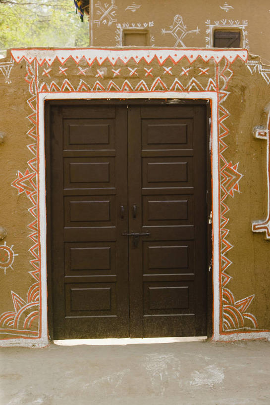 无人,竖图,室外,白天,建筑,印度,装饰,大门,房屋,庭院,壁画,摄影,印度文化,式样,美术工艺,哈里亚纳邦,彩图,旅行