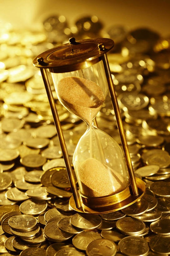 无人,竖图,俯视,沙漏,许多,丰富,时间,沙子,很多,储蓄,金融,摄影,落下,想法,硬币,彩图,高角度拍摄,影棚拍摄