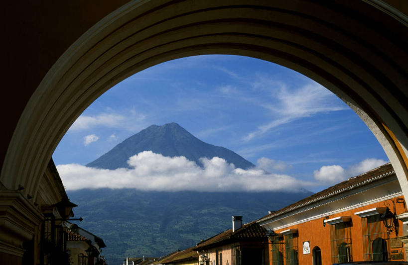 无人,教堂,横图,火山,山,危地马拉,云,拱门,摄影,中美洲,宗教建筑,彩图,阿瓜火山