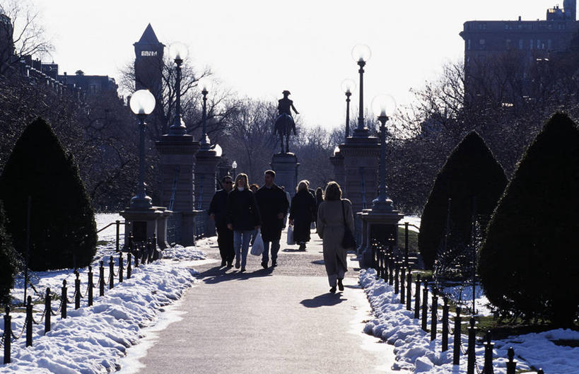 横图,室外,旅游,雪,美国,行人,游客,游人,冬天,路人,旅客,摄影,波士顿,马萨诸塞,过客,彩图