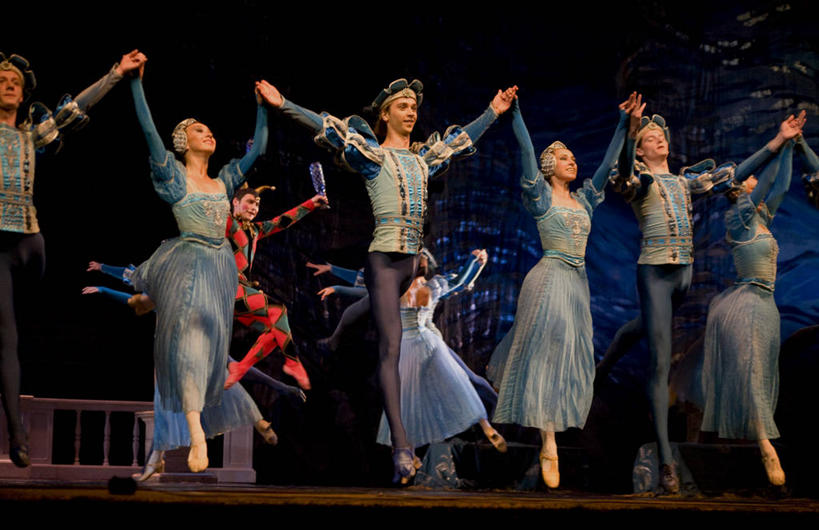 成年人,跳,横图,剧院,俄罗斯,表演,表演者,扮演,摄影,演出,前苏联,芭蕾舞,男人,女人,舞者,彩图,旅行,舞蹈,独联体,芭蕾舞者