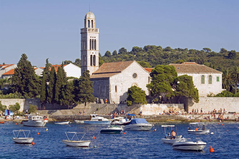 无人,横图,室外,海洋,山,山脉,船,欧洲,克罗地亚,屋顶,岛,城镇,古城,文艺复兴,历史,地标建筑,社区,摄影,修道院,摩托艇,巴尔干,游艇码头,杜布罗夫尼克,海滩,彩图,海港,联合国教科文组织,赫瓦尔