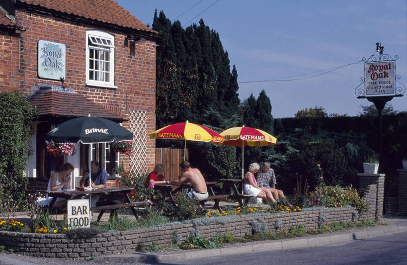 啤酒,餐厅,酒吧,横图,室外,白天,建筑,英国,欧洲,喝,酒类,英格兰,酒,饮料,黄昏,夏天,小旅馆,服务,摄影,彩图,餐馆,饭店,饭馆,酒馆