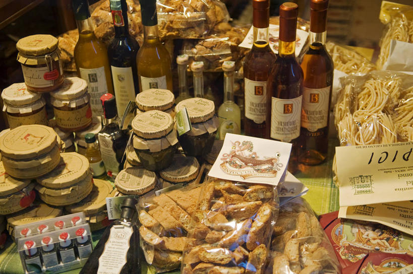 点心,面包,意大利面,无人,商店,横图,商务,消费,意大利,欧洲,食用油,橄榄油,食品,面点,意大利食品,食物,糕点,瓶子,零售,摄影,锡耶纳,保存,意大利文化,广口瓶,托斯卡纳区,彩图,熟食店,传统文化