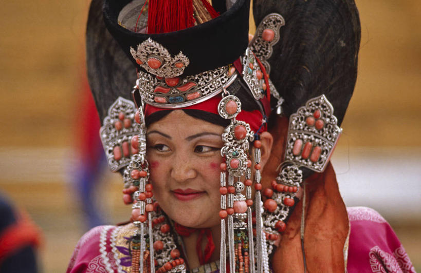 成年人,一个人,横图,彩色,时尚,珠宝,蒙古,亚洲,仅一个女性,装饰,首都,衣服,摄影,佛教,五颜六色,色彩斑斓,事件,典礼,五彩缤纷,五彩斑斓,乌兰巴托,五光十色,女人,彩图,传统服装,传统文化,贵重宝石