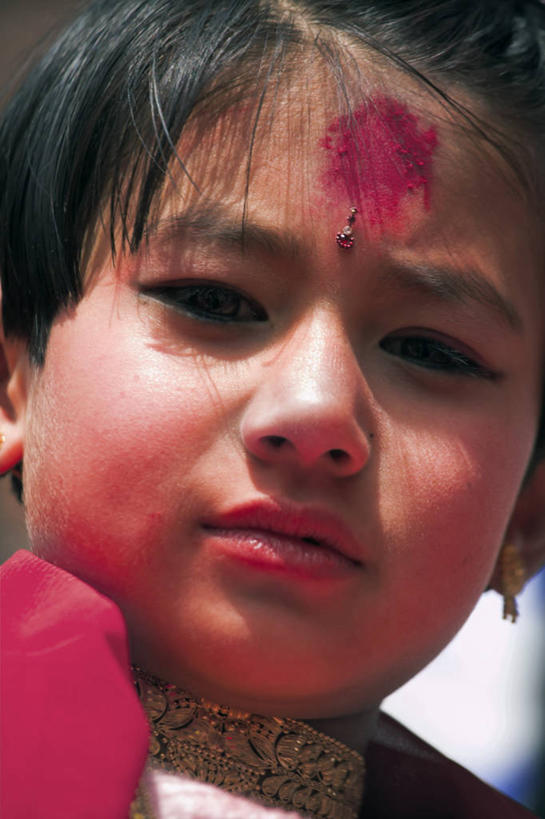 儿童,一个人,竖图,室外,纯洁,尼泊尔,亚洲,仅一个女性,仅一个人,首都,小孩,仅一个小孩,可爱,童年,童趣,摄影,肖像,童真,烂漫,无邪,加德满都,喜马拉雅山脉,天真,女孩,女人,女性,孩子,彩图,女生,杜巴广场