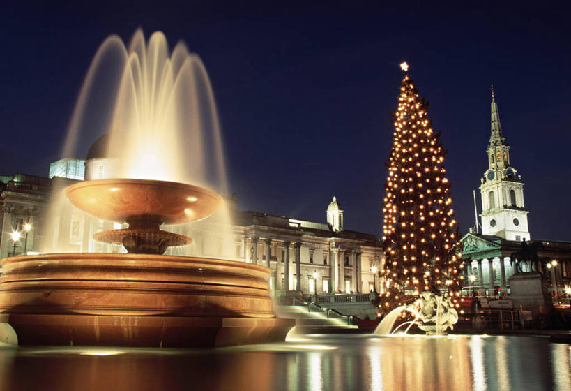 无人,广场,横图,夜晚,城市,喷泉,英国,欧洲,圣诞节,首都,英格兰,树,摄影,英国文化,特拉法尔加广场,彩图