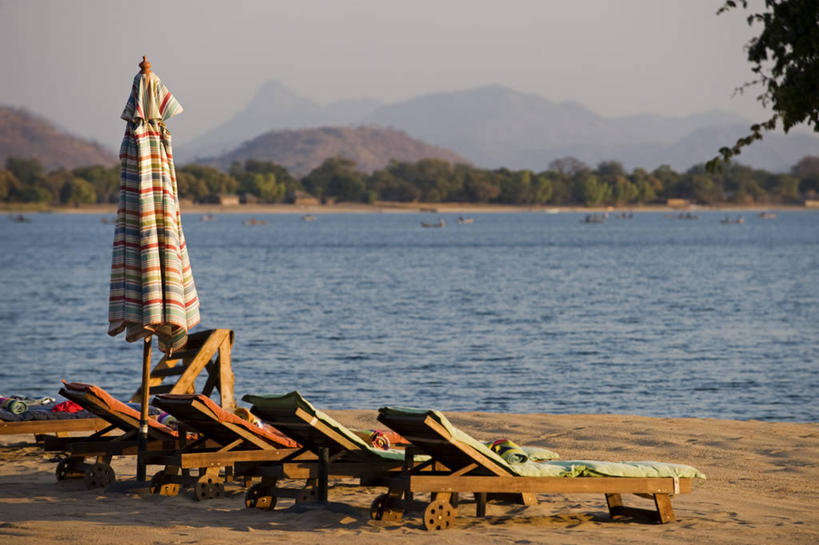 无人,横图,室外,白天,酒店,非洲,马拉维,阳伞,摄影,国家公园,东非,海滩,休闲椅,彩图