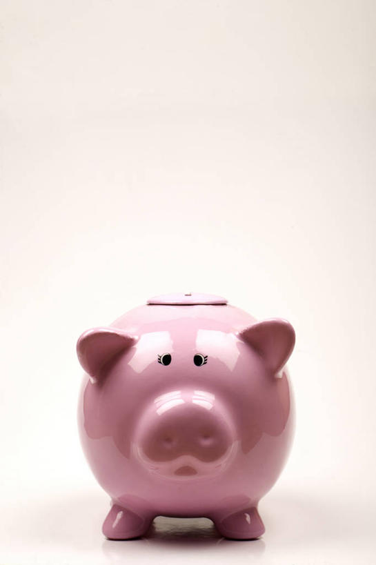 无人,竖图,特写,白色背景,爱尔兰,首都,一个,粉色,容器,储蓄罐,器皿,储蓄,存钱,财富,金融,理财,摄影,经济,单个,简单,资金,存钱罐,存款,流通,贸易,贮钱罐,储钱罐,扑满,彩图,影棚拍摄