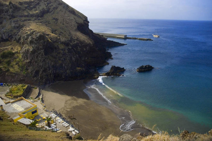 无人,横图,俯视,室外,白天,海洋,美景,船,葡萄牙,沙子,景观,水平线,悬崖,天空,自然,景色,摄影,宁静,岩层,自然风光,马德拉,大西洋群岛,海滩,岩石,彩图,高角度拍摄