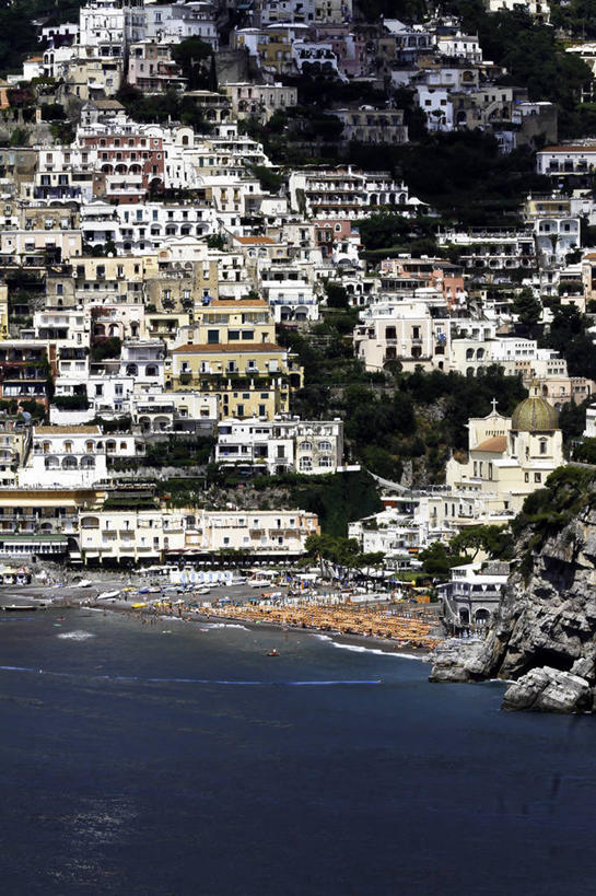 无人,教堂,竖图,室外,白天,旅游,度假,山,建筑,意大利,欧洲,房屋,城镇,娱乐,社区,享受,休闲,放松,摄影,地中海,南欧,意大利文化,意大利共和国,坎帕尼亚,阿马尔菲海岸,阿玛尔菲海岸,阿玛菲海岸,坎帕尼亚大区,阿玛菲海岸风景区,波西塔诺,萨莱诺,萨莱诺省,海滩,岩石,彩图