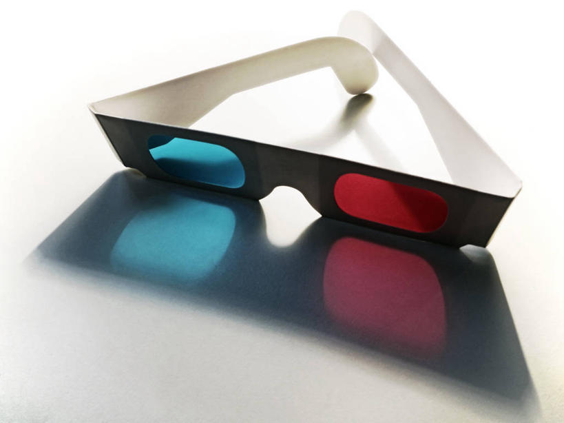 无人,横图,室内,特写,白色背景,意大利,透明,反射,首都,一个,红色,蓝色,摄影,单个,3D眼镜,彩图,影棚拍摄