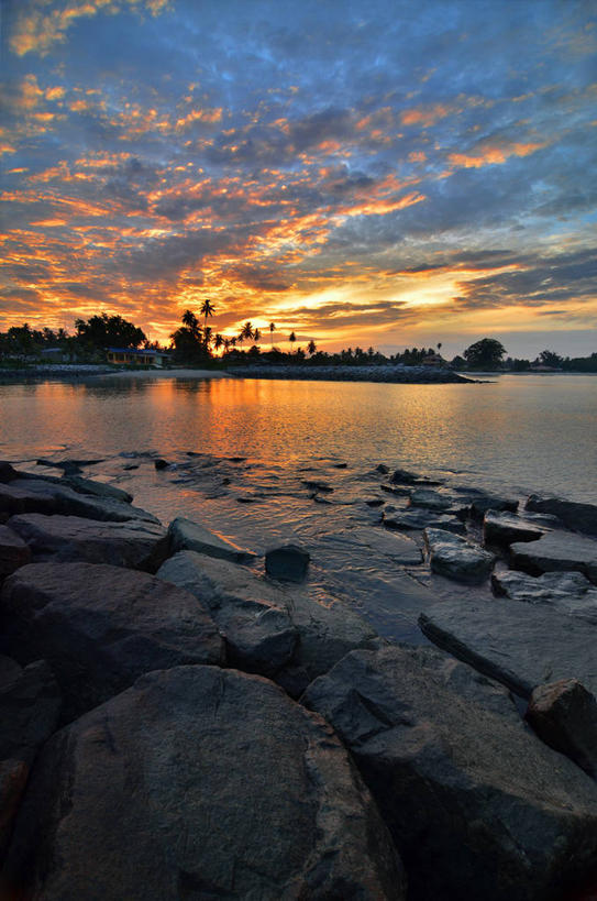 无人,竖图,室外,日出,海洋,美景,日光,马来西亚,景观,云,树,风景,天空,自然,景色,摄影,宁静,自然风光,马六甲州,海滩,岩石,彩图