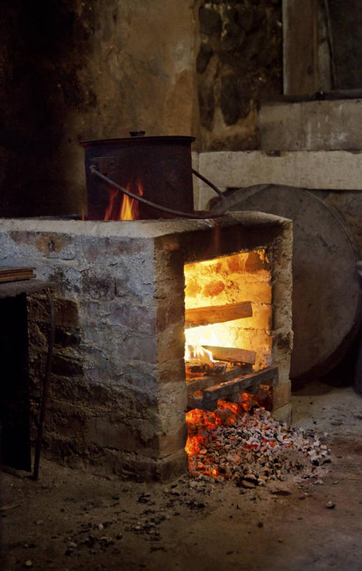 无人,竖图,室内,餐具,西班牙,准备,木制,火炉,火焰,古典,燃烧,热,砖墙,摄影,纳瓦拉,潘普洛纳,彩图