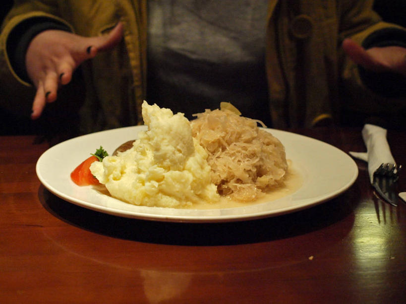 手,一个人,横图,室内,特写,白天,晚餐,上海,圣诞节,庆祝,叉,饮食,盘子,摄影,部分,铜,清新,健康食物,彩图