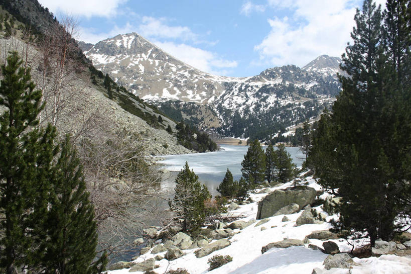 无人,横图,室外,白天,湖,美景,山,山脉,西班牙,景观,云,宏伟,树,风景,天空,自然,景色,寒冷,摄影,宁静,自然风光,莱里达省,彩图