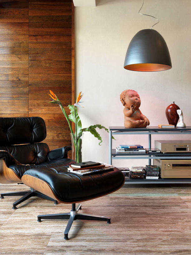 无人,家,竖图,室内,家具,镜子,沙发,桌子,建筑,椅子,香港,亚洲,装饰,木制,房屋,光,皮革,茶几,干净,现代,座位,灯,花,装饰物,枕头,建造,双人沙发,起居室,建筑材料,硬木,电视机,书,当代