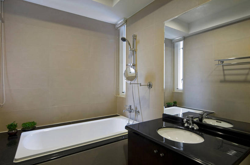 无人,家,横图,室内,白天,镜子,浴室,建筑,台湾,日光,亚洲,水槽,水龙头,洗手池,干净,现代,浴盆,建造,化妆室,台北,厕所,当代