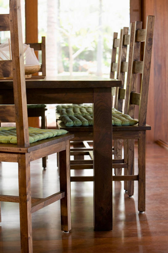 无人,竖图,室内,白天,节能,餐桌,家具,桌子,椅子,日光,美国,木制,座位,绿色,北美,发展,瓦胡岛,软垫,硬木