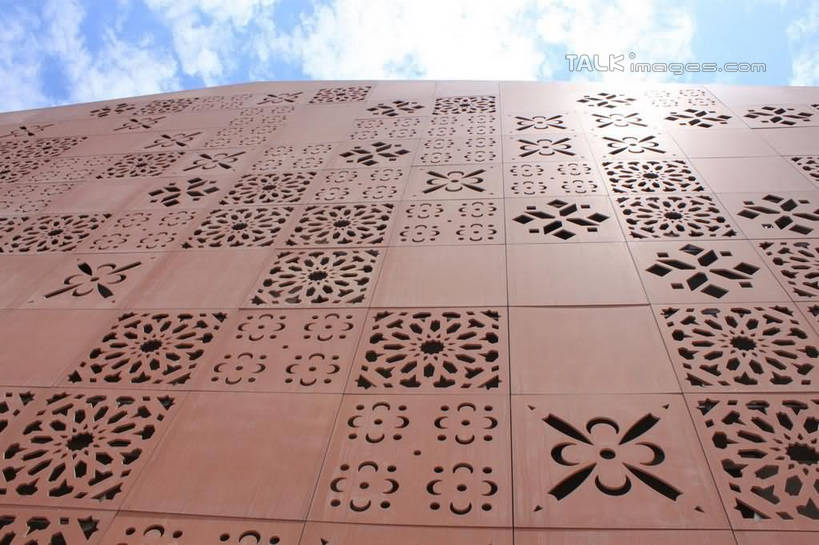 无人,横图,室外,白天,仰视,度假,美景,城市风光,标志建筑,城市,地标,建筑,上海,中国,亚洲,阴影,花纹,光线,影子,墙,景观,云,云朵,云彩,娱乐,建设,墙壁,墙面,蓝色,白云,蓝天,天空,阳光,天,享受,休闲,上海世博馆,世博馆,波兰馆,上海世博会,世博,世博会,景色,放松,晴朗,申,东亚,世博园,上海市,中华人民共和国,沪,华东地区,晴空,彩图,低角度拍摄,波兰国家馆,shcy1