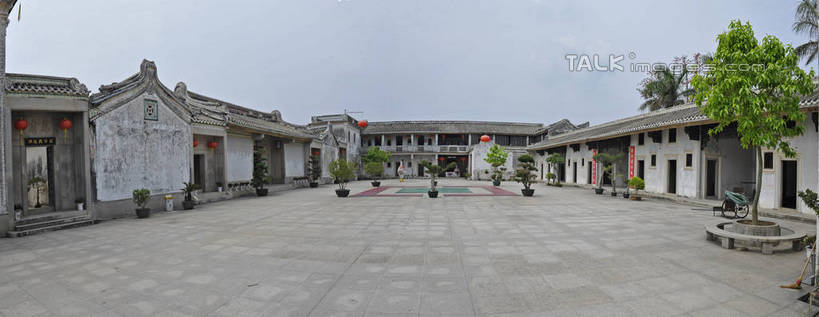 无人,家,横图,室外,白天,正面,旅游,度假,名胜古迹,植物,标志建筑,地标,建筑,中国,亚洲,阴影,遗迹,光线,影子,房屋,屋子,古迹,文物,娱乐,建设,古建筑,楼房,住宅,树,树木,蓝色,绿色,蓝天,天空,阳光,自然,天,享受,休闲,旅游胜地,放松,生长,晴朗,成长,古文明,东亚,广东,陈慈黉故居,广东省,隆都镇,前美村,汕头市,万里无云,中华人民共和国,华南地区,粤,汕头,晴空,晴空万里,彩图,房子,澄海,澄海区,shgcy1