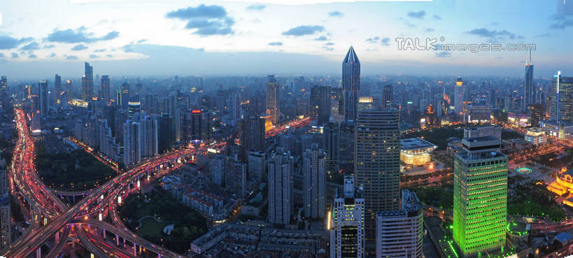 无人,家,高楼大厦,横图,全景,俯视,航拍,室外,白天,度假,美景,日落,天际线,植物,城市风光,标志建筑,城市,大厦,道路,地标,建筑,路,路灯,摩天大楼,公路,照明,上海,中国,亚洲,阴影,光线,影子,房屋,屋子,景观,晚霞,霞光,落日,高架,公寓,灯光,交通,娱乐,建设,洋房,楼房,住宅,灯,树,树木,绿色,天空,自然,黄昏,天,享受,休闲,景色,彩霞,放松,生长,成长,照亮,申,照明设备,鸟瞰,高架桥,黄浦区,卢湾区,延中绿地,东亚,静安区,延安中路,上海市,高架道路,跨线桥,中华人民共和国,沪,华东地区,夕照,薄暮,夕阳,彩图,高角度拍摄,傍晚,房子,大楼,高层建筑,高楼,摩天楼,斜阳,shgcy1