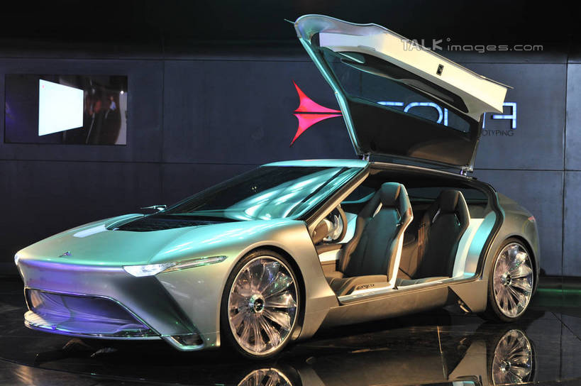 无人,横图,室内,白天,正面,旅游,度假,显示器,技术,科技,窗户,标志建筑,地标,建筑,汽车,上海,中国,亚洲,一辆,停靠,阴影,光线,屏幕,影子,灯光,娱乐,显示屏,建设,浦东,玻璃窗,车,车窗,车门,交通工具,轿车,享受,休闲,展示,旅游胜地,放松,展览,车展,申,未来,停泊,载具,输出设备,浦东新区,东亚,上海新国际博览中心,概念车,上海市,龙阳路,中华人民共和国,沪,华东地区,独特,新颖,彩图,汽车展览,shlbh1