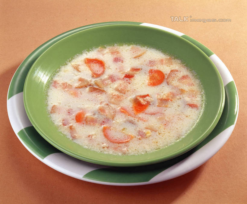 无人,横图,俯视,室内,特写,白天,烹饪,中餐,餐桌,桌子,蔬菜,西红柿,阴影,新鲜,反射,影子,陶瓷,蛋,鸡蛋,汤,料理,食品,陶瓷制品,菜肴,美食,食物,一个,容器,碗,中式,佳肴,有机食品,绿色食品,单个,餐台,储藏,储存,番茄蛋汤,卵,洋柿子,柑仔蜜,番茄,臭柿,彩图,高角度拍摄,六月柿,鸡卵,鸡子,贮存,喜报三元,shrj1