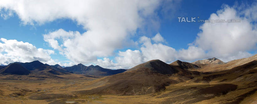 无人,横图,室外,白天,正面,旅游,度假,美景,山,山脉,植物,中国,亚洲,阴影,枯萎,光线,影子,景观,山峰,云,云朵,枯草,山峦,云彩,娱乐,林芝,西藏,草,黄色,蓝色,白云,蓝天,天空,阳光,自然,群山,天,享受,休闲,景色,放松,晴朗,自然风光,藏,东亚,西藏自治区,米拉山,米拉山口,中华人民共和国,西南地区,晴空,彩图,工布江达,工布江达县,林芝地区,shsgf1