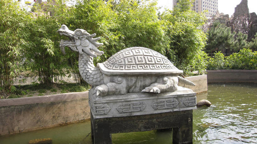 无人,游乐园,横图,室外,白天,正面,度假,成功,河流,石头,美景,山,水,植物,城市风光,城市,游乐场,雕塑,上海,中国,亚洲,阴影,艺术,装饰,光线,龙,雕刻,雕像,石子,影子,手工艺品,河水,景观,山峰,水流,山峦,文化,娱乐,石雕,树,树木,绿色,阳光,自然,工艺品,享受,休闲,假山,景色,放松,锦江乐园,生长,成长,纪念,美术,申,高雅,高贵,主题,图腾,传说,陈列,东亚,闵行区,上海市,中华人民共和国,沪,华东地区,功能,美学,自信心,品位,祥瑞,灵兽,权势,尊荣,乐园,主题公园,幸运,石块,岩石,彩图,人造公园,主题乐园,小山,shslj1