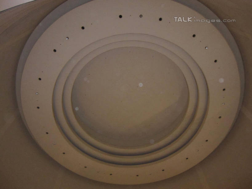 无人,高楼大厦,横图,室内,夜晚,仰视,大厦,建筑,摩天大楼,照明,东京,日本,亚洲,圆形,图形,圆,屋顶,灯光,中央区,几何,顶棚,顶灯,灯,灯具,楼宇,银座,吸顶灯,照亮,照明设备,数学,东亚,本州,关东地方,本州岛,日本国,东京都,彩图,低角度拍摄,大楼,高层建筑,高楼,摩天楼,几何图形,平面图形,shslj1