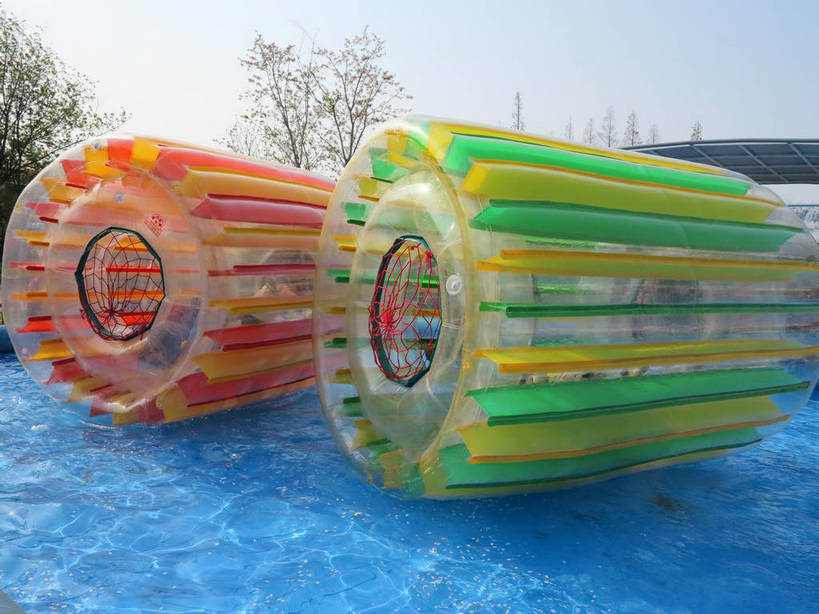 无人,横图,室外,白天,正面,旅游,度假,游戏,美景,植物,上海,中国,亚洲,阴影,波纹,光线,影子,池塘,景观,水池,涟漪,玩,娱乐,树,树木,两个,蓝色,绿色,倒影,蓝天,水纹,天空,阳光,自然,波浪,天,享受,休闲,橙色,景色,放松,游乐设施,上海植物园,龙吴路,生长,晴朗,成长,活动,申,倒映,发泄,消遣,智力,自然风光,东亚,徐汇区,上海市,万里无云,中华人民共和国,沪,华东地区,水晕,宣泄,游艺设施,反照,晴空,晴空万里,玩耍,嬉戏,彩图,shslj1,水上滚筒,水上游乐设施